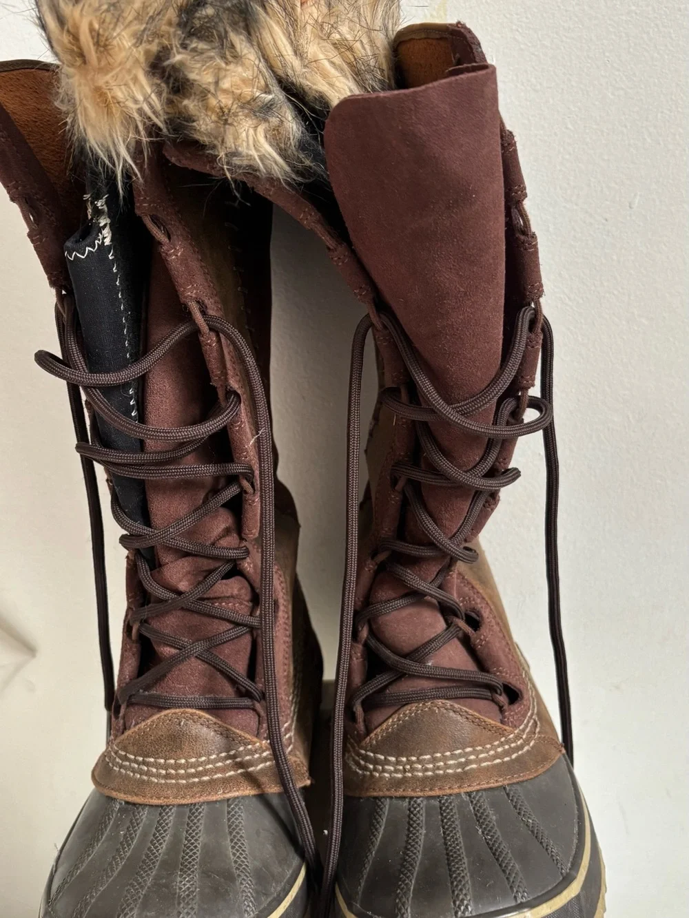 Sorel women lace
